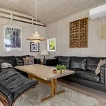 Holiday home Tjarven - 350m From The Sea By Interhome Hejls
