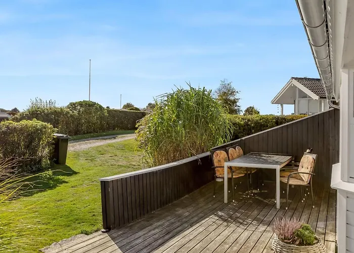 Holiday home Tjarven - 350m From The Sea By Interhome Hejls