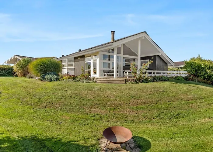 Tjarven - 350m From The Sea By Interhome