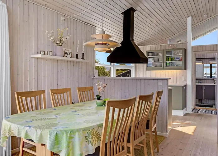 Prázdninový dům Tjarven - 350m From The Sea By Interhome